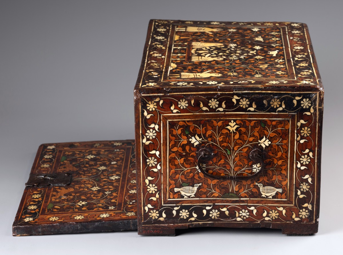Indo-Portuguese cabinet, Gujarat or Sindh early 17th century - Ref.102765