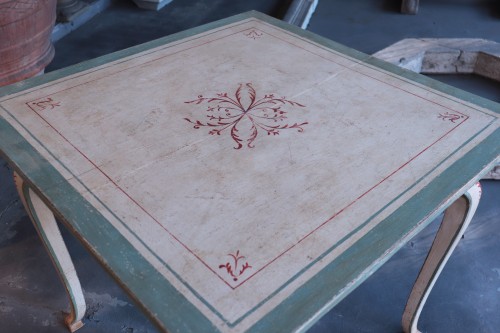 Lacquered table with decorations, Tuscany, 18th century - 