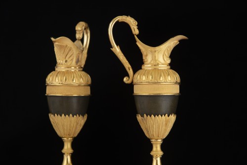 Pair Of Small And Precious Pourers In Gilded And Patinated Bronze - Empire