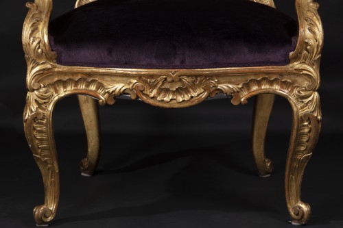 18th century - Pair of Louis XV armchairs, Rome second half of the 18th century.