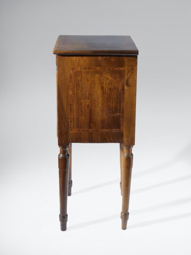 Furniture  - 18th Century Bedside Table