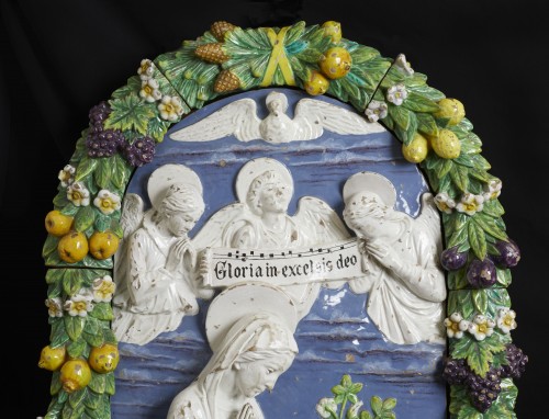 Madone Adorant l'Enfant Jésus - Céramique Cantagalli ( XIX siècle ) - Céramiques, Porcelaines Style Art nouveau