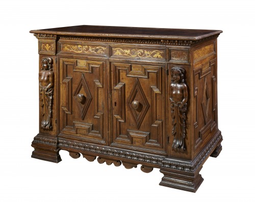 Mobilier Buffet - Buffet Louis XV en bois de noyer, Italie Reggio d'Émilie fin du XVIIe siècle