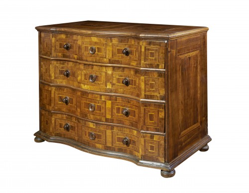 Lombard Louis XV Chest Of Drawers In Walnut - Furniture Style Louis XV