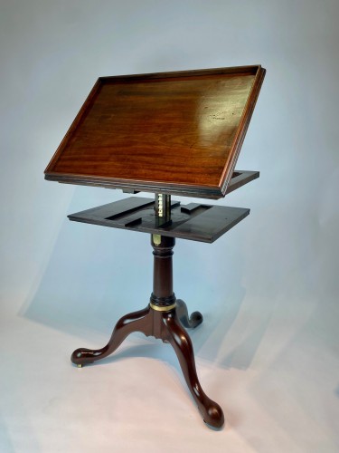 A beautiful George III Cuban mahogany library table - 