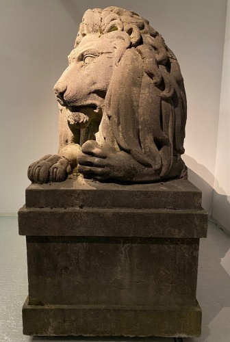 Exceptional pair of 19th century monumental bluestone lions. Belgium around - 