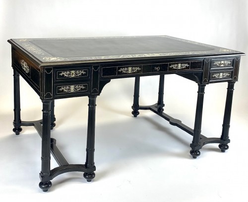 19thC Napoleon III  period desk made in ebony and inlaid with ivory - Furniture Style Napoléon III