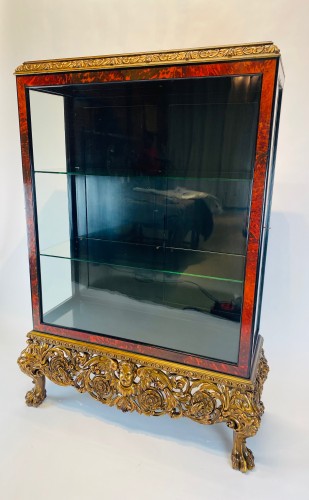 Maison Franck circa 1920s, tortoiseshell and gilded wood cabinet - Furniture Style Art Déco