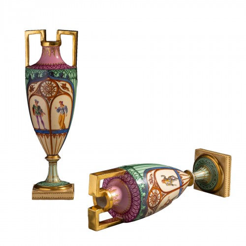 Dihl And Guérhard - Pair Of "spindle" Vases With Troubadour Decor