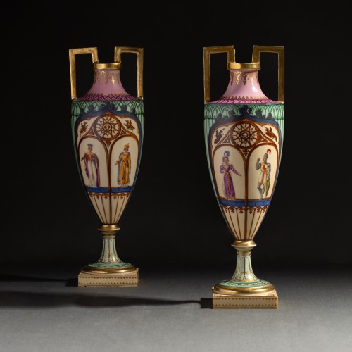 Porcelain & Faience  - Dihl And Guérhard - Pair Of &quot;spindle&quot; Vases With Troubadour Decor