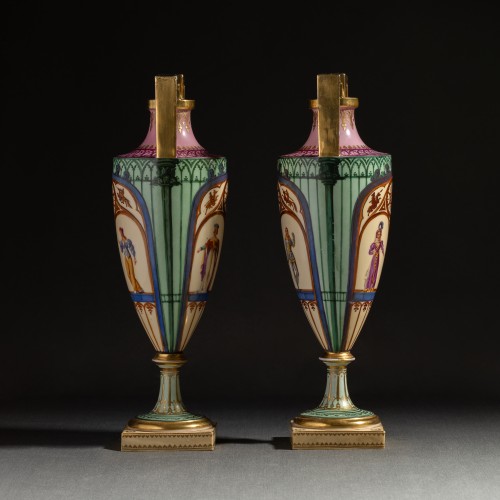 Dihl And Guérhard - Pair Of &quot;spindle&quot; Vases With Troubadour Decor - Restauration - Charles X