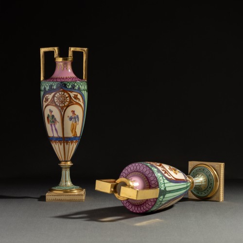 Antiquités - Dihl And Guérhard - Pair Of &quot;spindle&quot; Vases With Troubadour Decor