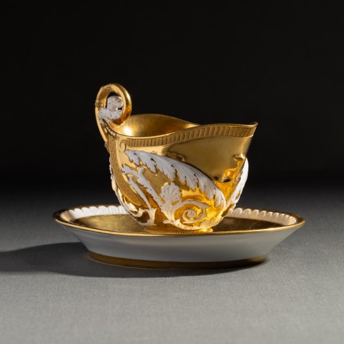 Porcelain & Faience  - Porcelain “casque” Cup And Saucer Circa 1820, Feuillet à Paris