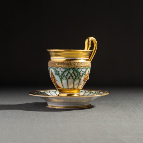 Ovoid Cup With “troubadour” Decoration And Knurled Friezes - Darte Frèrescirca 1825 - Porcelain & Faience Style Restauration - Charles X