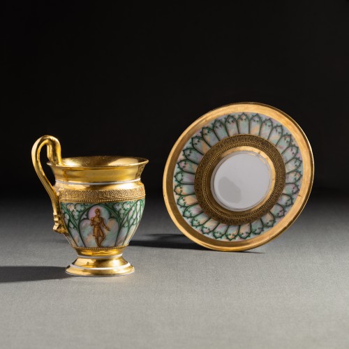 Porcelain & Faience  - Ovoid Cup With “troubadour” Decoration And Knurled Friezes - Darte Frèrescirca 1825