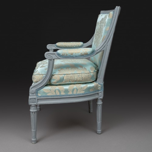  fauteuil en demi cabriolet Louis XVI, par Georges Jacob, maître en 1765 - Louis XVI