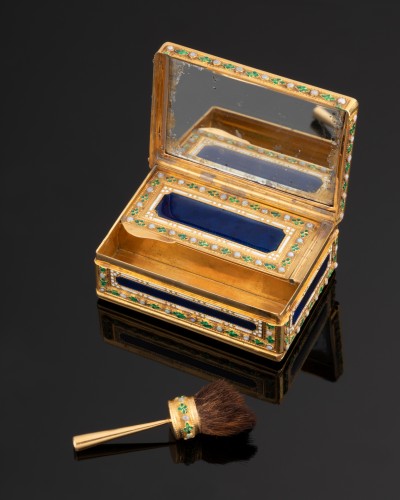 Nécessaire de beauté en or d'époque Louis XVI - SeblAntic