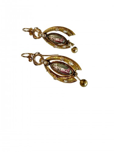 Pendants d'oreilles en or de deux couleurs et porcelaine émaillée - Bijouterie, Joaillerie Style Napoléon III