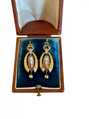 Colored Gold And Enameled Porcelain Drop Earrings - 