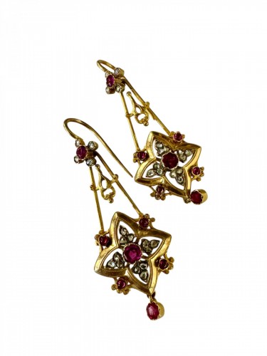 Gold, Ruby And Diamond Drop Earrings  - Napoléon III