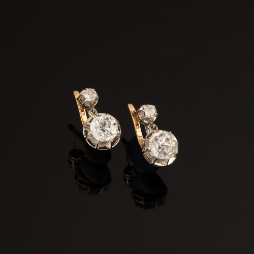 Bijouterie, Joaillerie Boucles d'oreilles - Paire de boucles d'oreilles dormeuses en or et damants