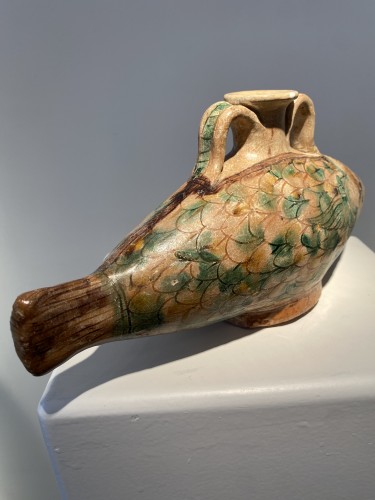 Antiquités - Ceramic fish-shaped handwarmer “Scaldamani” (Italy, first half 16th century