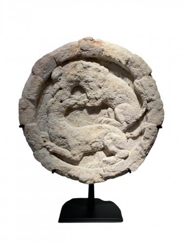 Patera lion et proie, Venise XIIe siècle