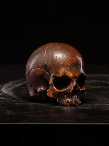 18th C Nicely aged Wooden carved Memento Mori skull - Curiosities Style 