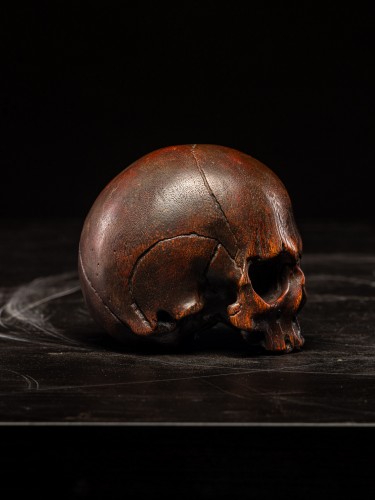 18th century - 18th C Nicely aged Wooden carved Memento Mori skull