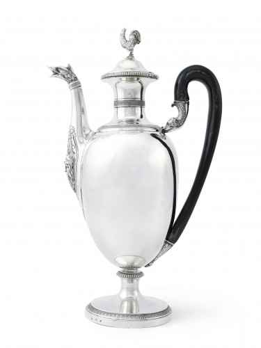 Cafetière en argent repoussé et gravé. Antonio Garavaglia Milan vers 1830