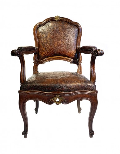 Pair of armchairs with Original embossed leather covers, Milan Circa 1750  - 