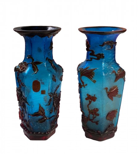 A pair of Beijing glass vases