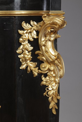 19th century - Pair of lacquered Encoignures by A.E. Beurdeley, France, circa 1890