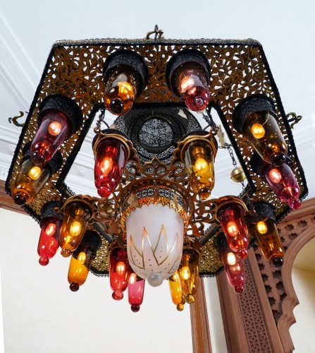 20th century - Rare Oriental Chandelier, Morocco circa 1900