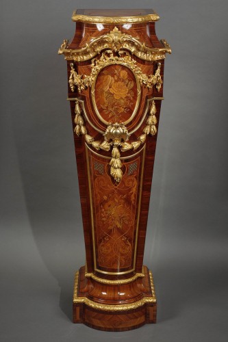 Display Pedestal attributed to A.-G. Fourdinois, France circa 1865 - Furniture Style Napoléon III