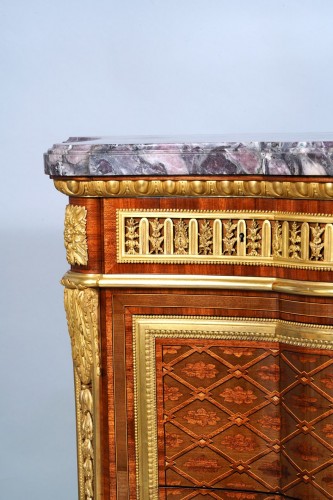 Antiquités - Commode de style Louis XVI par F. Linke, France circa 1890