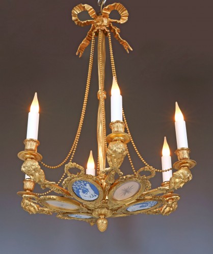 Lustre aux médaillons attribué à Gagneau, France Circa 1890 - Luminaires Style 