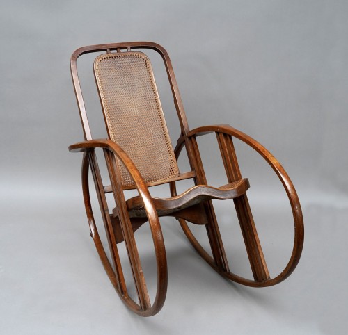 Fauteuil à bascule "Oeuf", Societa Anonima Antonio Volpe, Italie, circa 1922 - Tobogan Antiques