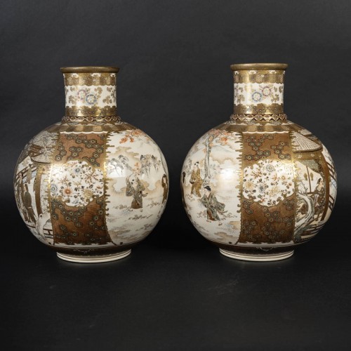 Paire de grands vases japonais en faïence de Satsuma - Tora Tori