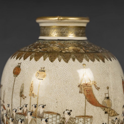 Japanese Satsuma earthware vase of a great procession - 