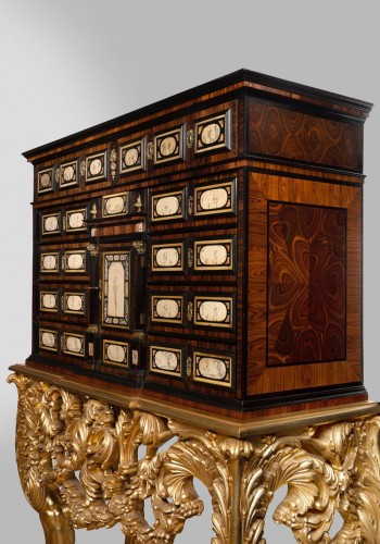 Mobilier Cabinet & Coffre - Exceptionnel Cabinet  Charles II vers 1690