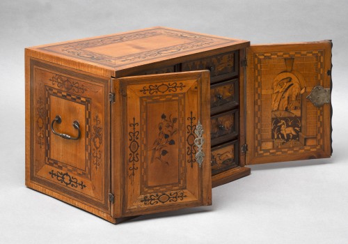 A MAGNIFICENT AUGSBURG TABLE CABINET - 