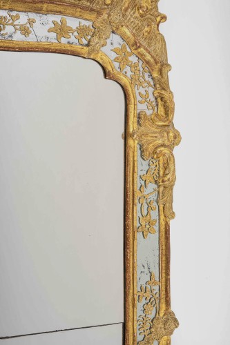 Important Swedish mirror with stucco decorations on the mirror glass, circa - Mirrors, Trumeau Style French Regence
