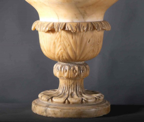 18th century - Pair of big alabaster vases, Italy, 1st half 18th century