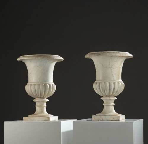 A Pair of Marble Urns, circa 1800 - Architectural & Garden Style 