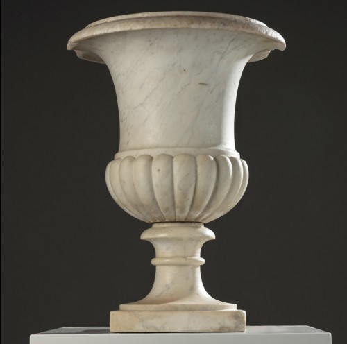 Architectural & Garden  - A Pair of Marble Urns, circa 1800