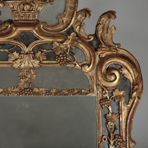 Antiquités - Miroir Louis XV en bois doré