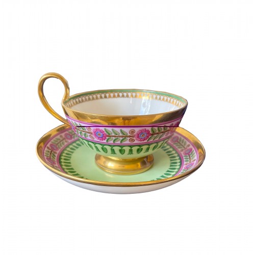 Large tea cup and saucer in Sèvres hard 